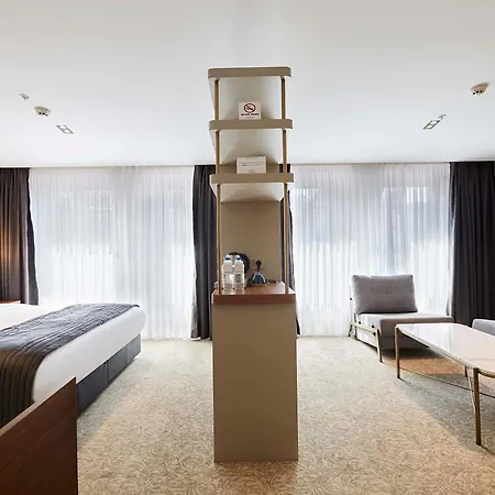 The Hubi Provincia di Istanbul