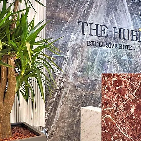 The Hubi 4*