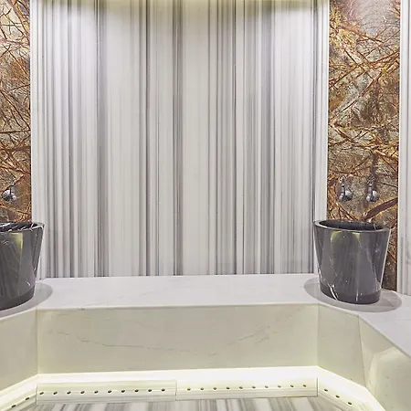 Hotel The Hubi 4*