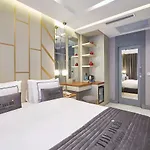 The Hubi 4*