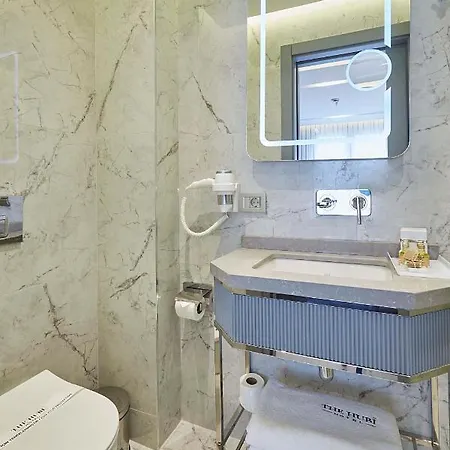 فندق The Hubi 4*