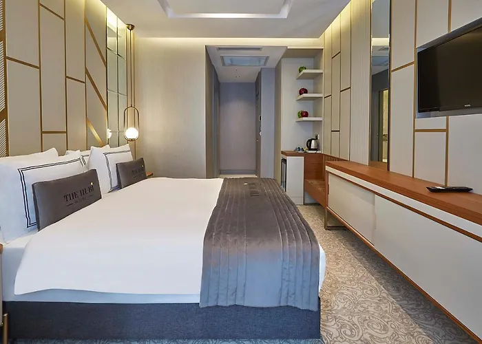 فندق The Hubi 4*