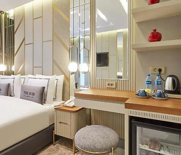 فندق The Hubi 4*